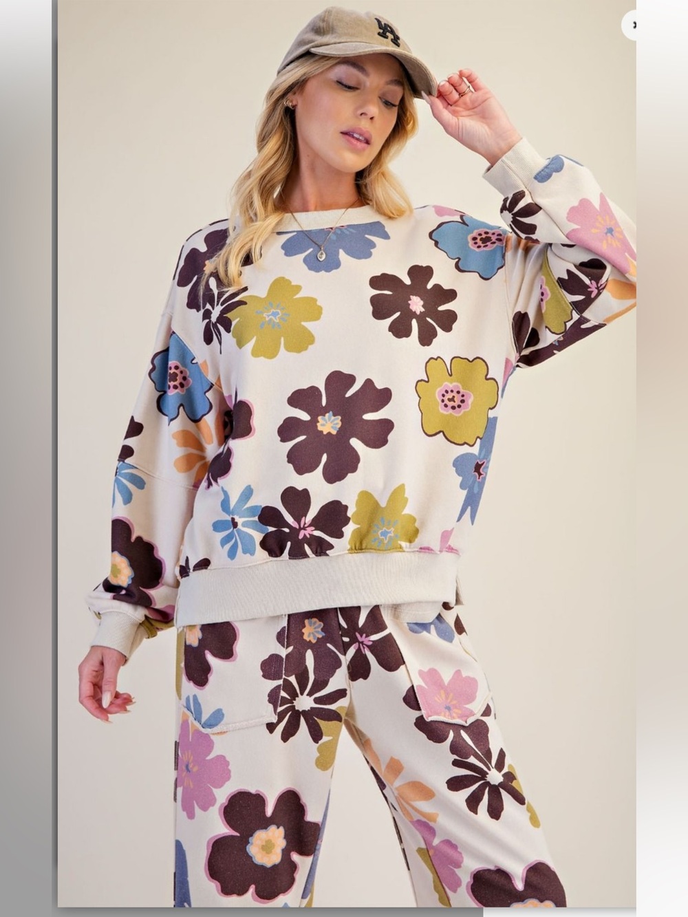 Easel Two Piece Floral Soft French Terry long sleeve top and lounge pants - Picture 4 of 8